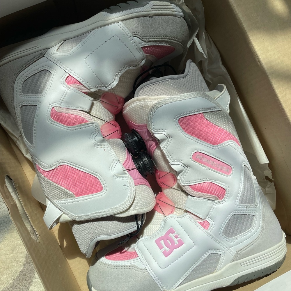 DC Women’s Snowboarding Boots